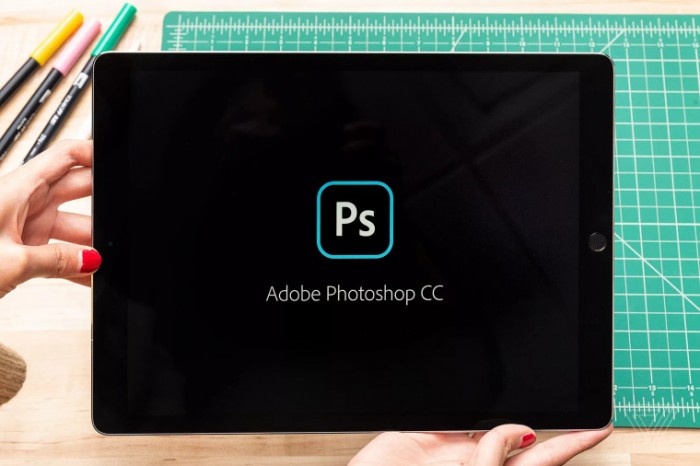 Adobe宣布将于2019年推出适用于iPad的Photoshop