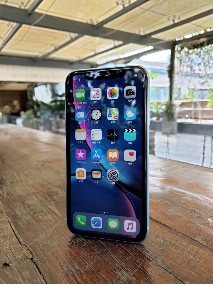 iPhone XR上手：亮丽外观下却有一颗质朴的心