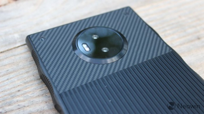 多次跳票后 零售版RED Hydrogen One开箱和初步上手