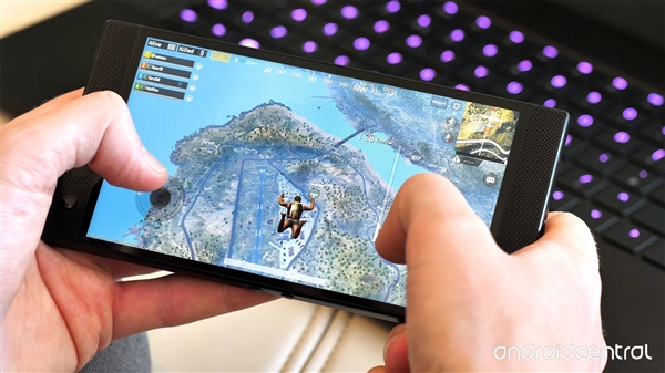 灯厂新一代游戏手机Razer Phone 2美图赏析