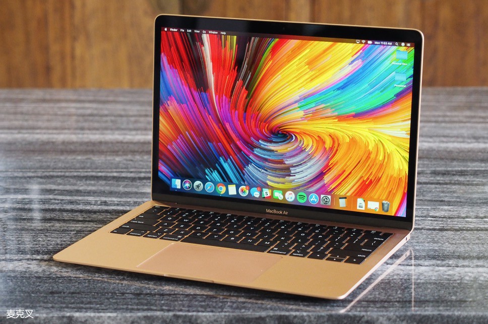全新 MacBook Air 评测汇总：这是最好的日常任务电脑