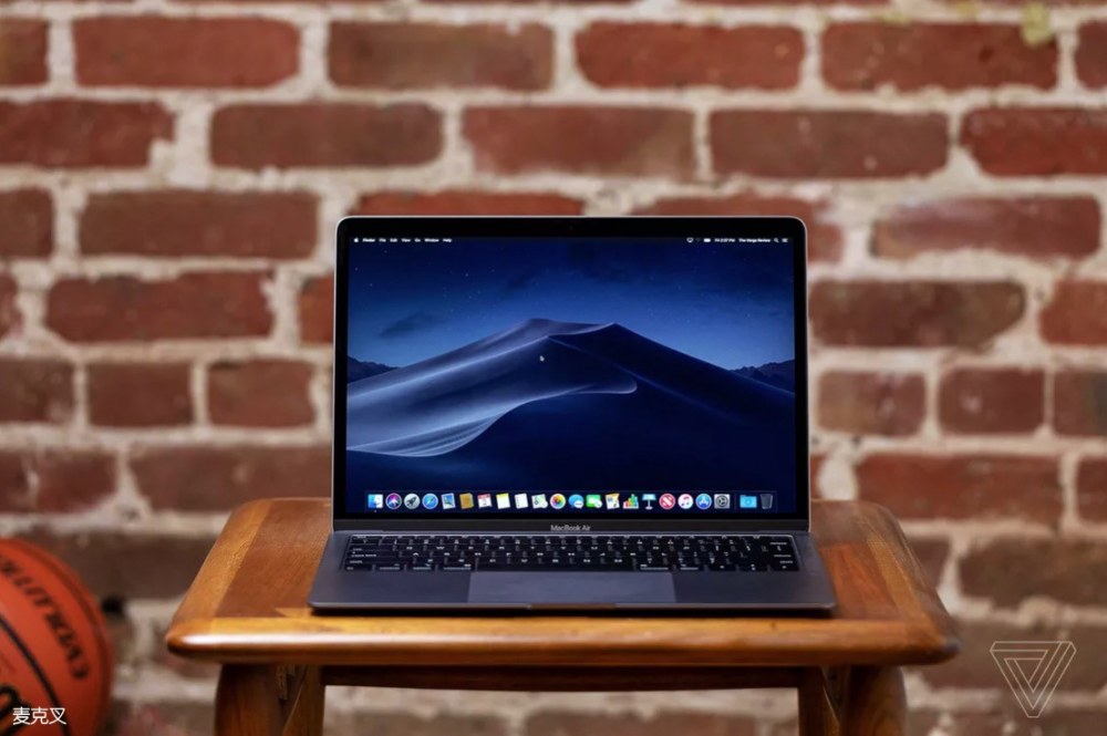 全新 MacBook Air 评测汇总：这是最好的日常任务电脑