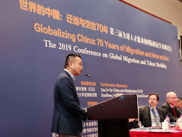 梁建章：中国研发投入趋近美国 但年轻人口滑坡是挑战