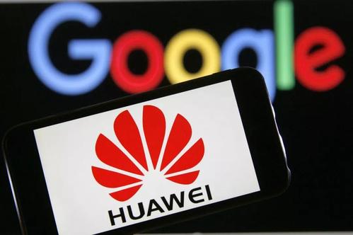 上个月，华为在巴塞罗那举行了终端产品与战略发布会，对于大众用户而言，此次发布会的明星当属“理财神器”华为Mate Xs折叠屏手机，然而对于全球手机行业来讲，是一个里程碑时点，本场发布会首次面向海外消费者全方位阐述HMS，这预示着华为将越过谷歌GMS，启动全球新赛道。     同时，这是华为向全球用户及开发者释放一个积极的信号：华为要打造一个与谷歌GMS生态、苹果iOS生态比肩的全新生态，提供完善、且优质的服务，欲三分天下有其一。  余承东：技术应当是开放的 HMS与GMS，虽只有一字之别，但对于“开放”的定义，却有着大不同。  HMS全称是Huawei Mobile Services，直译是华为移动通讯服务，也是第一款越过谷歌GMS（Goog Mobile Services）的服务平台。  2019年5月16日，华为被纳入美国实体清单，禁止美企向华为出售相关技术和产品。随后，谷歌停止与华为合作，暂停了华为手机的GMS服务。那么，没有GMS服务很严重吗？国内消费者感知不到很正常，因为根本就用不到，但对于海外用户而言，这相当于“毁天灭地”，你不仅无法使用谷歌地图、谷歌应用商店、邮件、搜索、YouTube，连调用了GMS Core接口的哪些APP也无法正常使用，手机相当于进入了“半瘫痪”状态。  为了应对这一局面，华为启动了“备胎”计划，于2019年8月的华为开发者大会，正式发布了华为HMS。同年底，余承东在新年致辞中表示，2020年华为手机活得更好的关键因素，第一就是“”坚定打造HMS和鸿蒙生态”，并表示将加速构筑HMS Core能力，打牢生态基础。  2020年1月16日，华为正式推出了移动终端云服务HMS Core4.0，新增了机器学习服务、情景感知服务、统一扫码服务、近距离通信服务、全景服务、安全检测服务、动态标签管理器服务、线上快速身份验证服务、位置服务、快应用服务、数字版权服务、运动健康服务、用户身份等服务，为全球开发者提供全面的技术支持。  相对于GMS中服务均有谷歌自己打造，华为HMS显得更为大气，从发布之初便强调开放与开源，并将能力开放与第三方开发者，让有实力有创新力的团队参与其中。比如华为的地图服务，在中国内地选择与四维图新合作，在海外则是选择的荷兰数字地图供应商TOMTOM（也是苹果地图的供应商），以“用户获得最佳体验”为出发点。  不仅如此，华为地图服务还为开发者提供了6大类25种API接口，覆盖全球150多个国家和地区，支持40多种语言，助力全球开发者实现个性化地图呈现和交互，降低了开发成本与门槛。  除了地图服务，据华为消费者业务云服务总裁张平安介绍，华为已经开放了14 个HMS Core能力、51项服务、885个API，为开发者提供全场景的能力开放，开发者只需要集成HMS SDK即可使用华为的多个开放能力，让开发者专注于创新。  可以说，HMS生态是以用户体验为中心的，全开放的、合作的生态。  “技术应当是开放，并且普惠的，也只有这样，我们才能相信技术能给人类带来更多福利。”2020年华为终端产品与战略发布会的最后，余承东如此说道。  人、技术、资金：全面赋能 正是因为HMS的开放性，以及全场景的能力，短短数月时间，华为HMS的注册开发者数量就从91万迅速增长到了130万；接入HMS Core的应用，更是从4.3万增长到了5.5万个，其AppGallery（基于HMS的华为应用商店）一跃成为全球TOP3的应用商店。     据了解，华为正在与HMS生态系统上注册的130万开发者展开合作，在开发、测试、推广、变现等环节提供华为平台的资源支持和技术指导，共享全球红利。  为此，华为投入了超3000名工程师进行HMS Core能力建设。  除此之外，华为还加码了“耀星计划”，面向开发者提供的激励基金从10亿元人民币增至10亿美元，为开发者提供全场景数字服务和亿万级流量曝光。2020年，余承东在华为终端产品与战略发布会上再次提到了“耀星计划”，同时表示将在全球举行超百场活动，加强开发者与华为的深度合作。目前，华为已在吉隆坡、马德里、迪拜、华沙、开罗、里斯本等全球多个城市成功举办HDD活动。  不仅如此，为加快HMS生态建设的步伐，华为专门成立了全面负责HMS生态建设的二级部门——全球生态发展部，隶属消费者BG，负责人汪严旻，向余承东汇报。公开信息显示，汪严旻曾担任华为东北欧消费者业务总裁等职位，多年深耕海外市场，见证了华为与徕卡的合作，及欧洲市场的快速成长。  人、技术、资金，华为在HMS上的投入看得出其决心。此刻我想引用任正非的一句经典语录“要么不做，要做就做到全球第一”，或许这也是消费者BG全员的目标吧。  除了以上，华为还有一点得天独厚的优势，那就是其遍布全球的海量活跃用户。数据显示，2019年华为全球手机销量2.4亿部，市场排名第二，仅低于韩国三星，高于苹果公司。  同时，华为官方的数据显示，华为全球月活动用户数量已经超过5.7亿，其中华为应用市场覆盖了170多个国家，月活跃用户数超过4亿。助力开发者在全球化、全终端、全场景层面享受华为平台红利。  时代拐点：三分天下有其一 HMS的第一步，或将成为手机行业的一个拐点。  众所周知，目前移动终端基本是苹果和谷歌生态两大阵营。其中，苹果走的是闭环生态路线，而安卓则是在锁定GMS基础上的开放生态，从某种意义上讲，安卓基本垄断了除iPhone外的手机系统。  根据欧盟反垄断部门调查显示，谷歌通过 GMS 服务构成了垄断竞争，因此，在2018年给出高达 43.4亿欧元的罚单。  作为反制，谷歌方面当时则决定对欧洲销售搭载了GMS服务的手机产品，收取高达40美元/台的OEM授权费用。这意味着谷歌将欧盟的罚款转嫁了手机厂商，最终也会转嫁到消费者身上。  另外，垄断还将带来挤牙膏式的升级，令创新停滞。     华为HMS的出现，很好的打破了谷歌垄断格局。作为鲶鱼，它将激活已然固化的生态市场，让消费者多了一份选择。同时，对于全球开发者而言，HMS将是一个超级入口，连接亿万活跃用户，迎接即将爆发的5G手机时代。  5G时代，不仅硬件要迭代，系统也将会出现大的迭代，在经历了3G、4G黄金时代后，12岁的安卓已难以承载万物互联的需求，因此谷歌全新开源的Fuchsia OS已在弦上，它或将挑起5G时代的重任。也正是因为这样的时代转折点，华为HMS的机会来了。  目前而言，华为HMS与谷歌、苹果，还有着一定的距离。但随着鸿蒙OS逐渐完整、开发者联盟的壮大、海外用户的进一步渗透，华为HMS爬坡后便会进入高速增长期。没准有一天，华为与谷歌，将出现阿里与腾讯今天二选一的态势，值得期待。