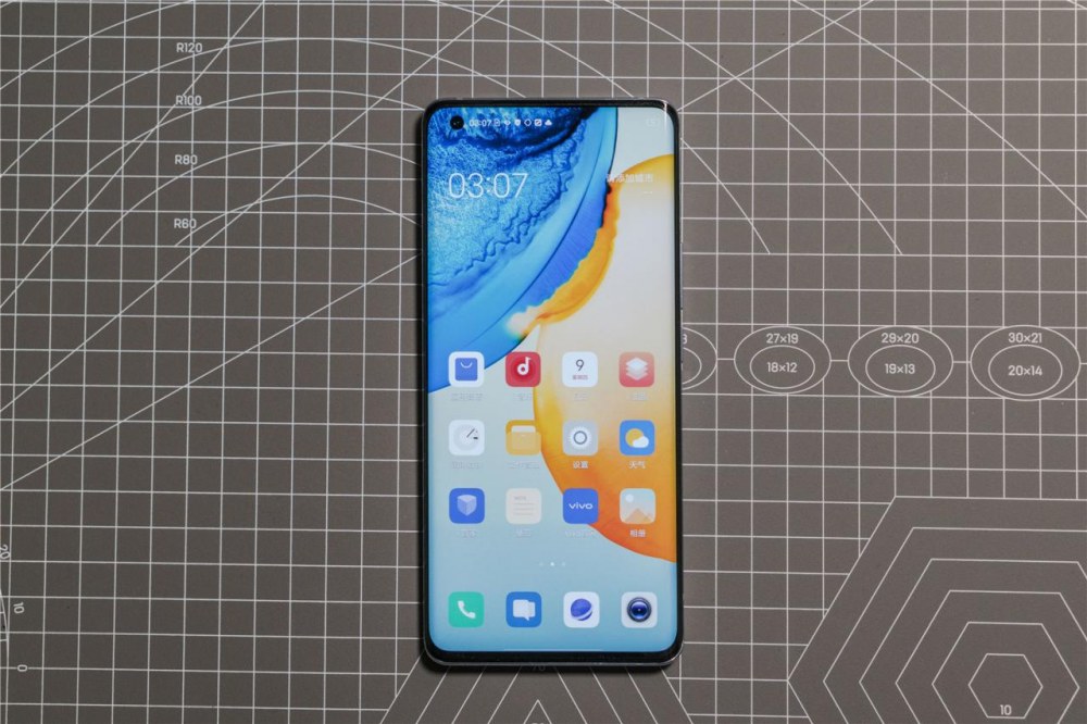 最轻薄潜望式手机 vivo X50 Pro快速评测 值还是不值