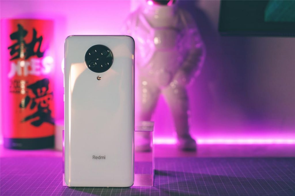 Redmi K30至尊纪念版：看似致敬元年，实则卢伟冰杀手锏