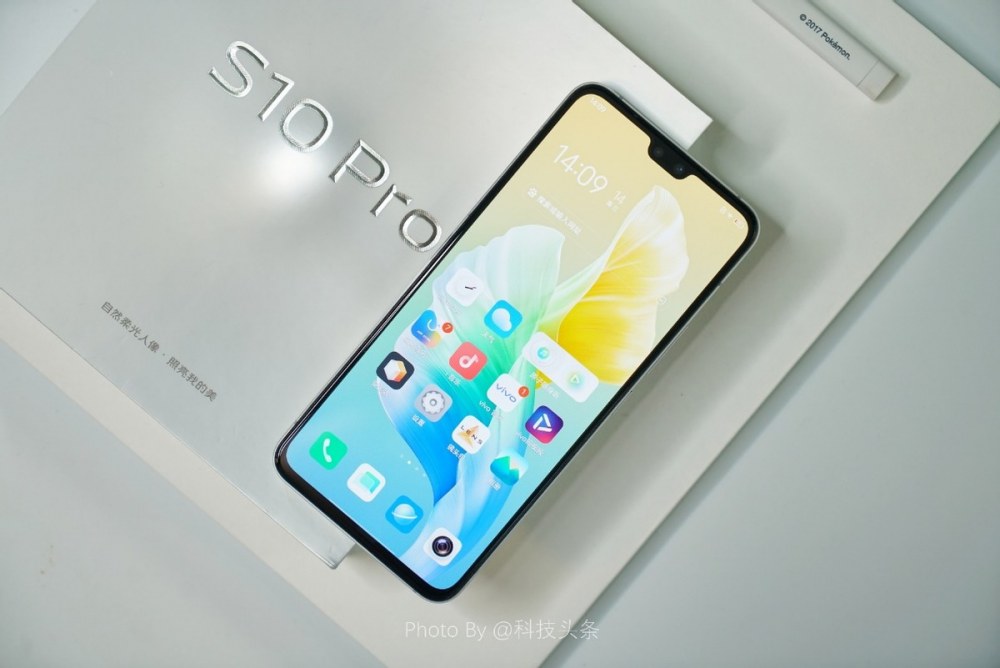 蔡徐坤同款vivo S10 Pro首发评测：最强自拍+1亿像素主摄，双面都好玩