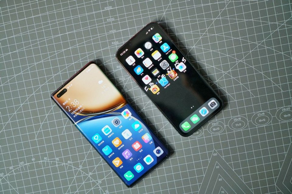 荣耀Magic3 Pro与iPhone13 Pro真香对决：谁的影像力更强？