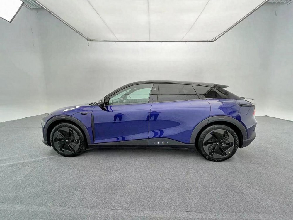 对标特斯拉ModelY、小鹏G6、小米汽车，极越01终于来了！