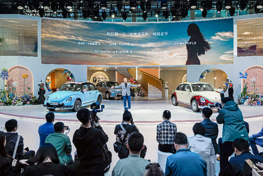 “独一无二”的美力绽放！2023广州车展欧拉品牌坦诚发声！